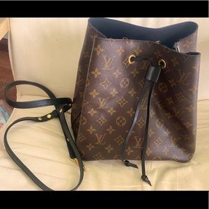 Louis Vuitton neonoe mm black